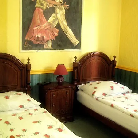 Tia Maria Panzio Győr